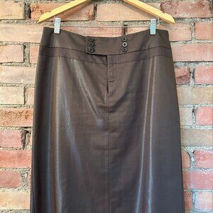 Classic Fine Wool Skirt – Knee-Length, Subtle Waist Detail